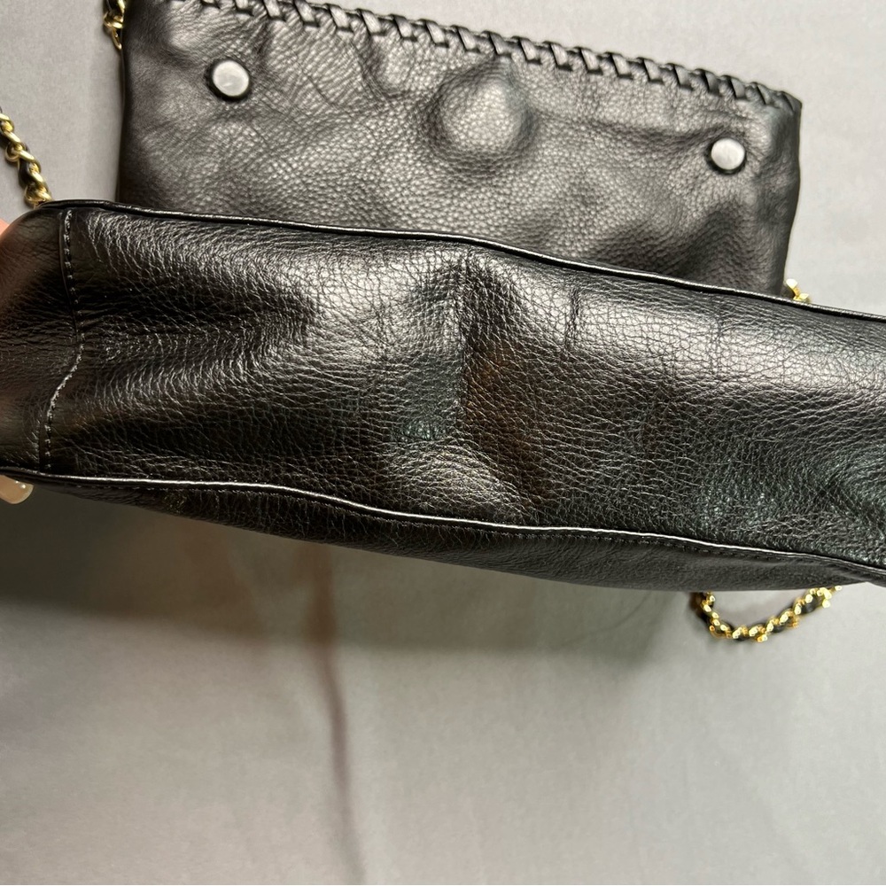 Tory Burch Marion Fold-Over Leather Crossbody – Black & Gold - Picture 5 of 10